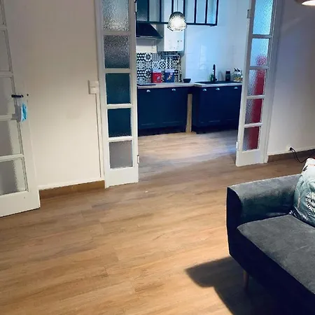 En Rdc 72m2 - 2 Chbres - Box Velos - Parking 아파트 *